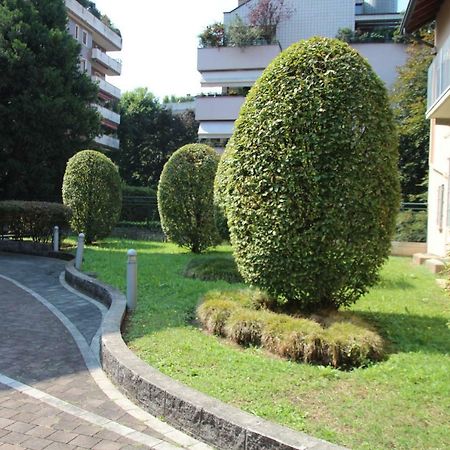 Parco Di Monza Apartment Exterior foto